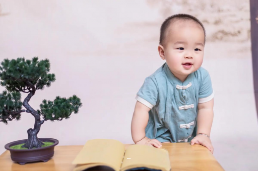 滁州宝宝脸上小白点